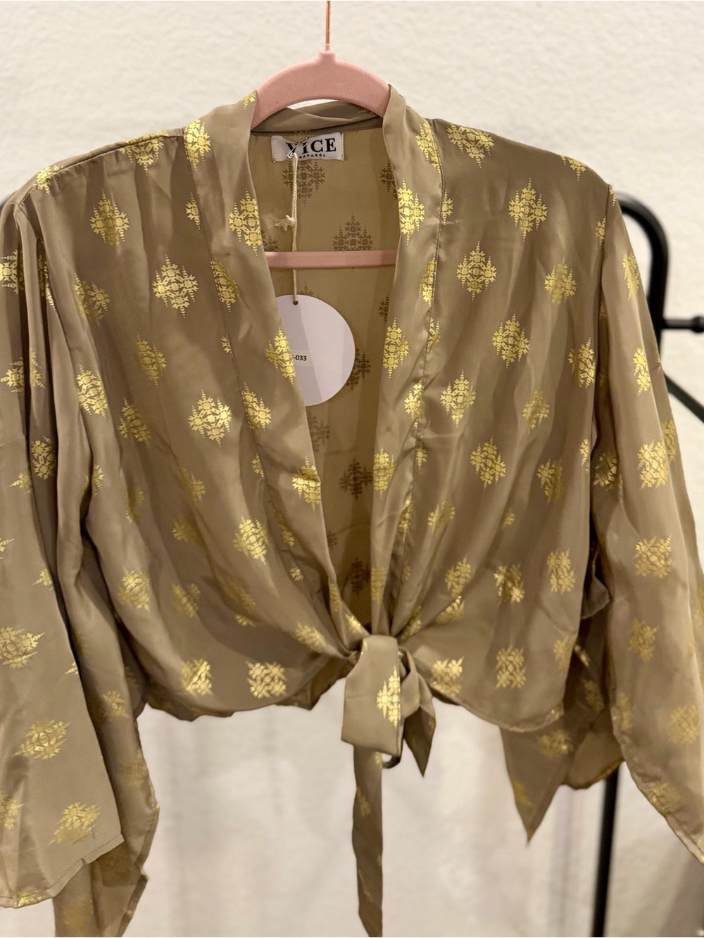 Vice Apparel Gold-Print Tie-Front Kimono Wrap